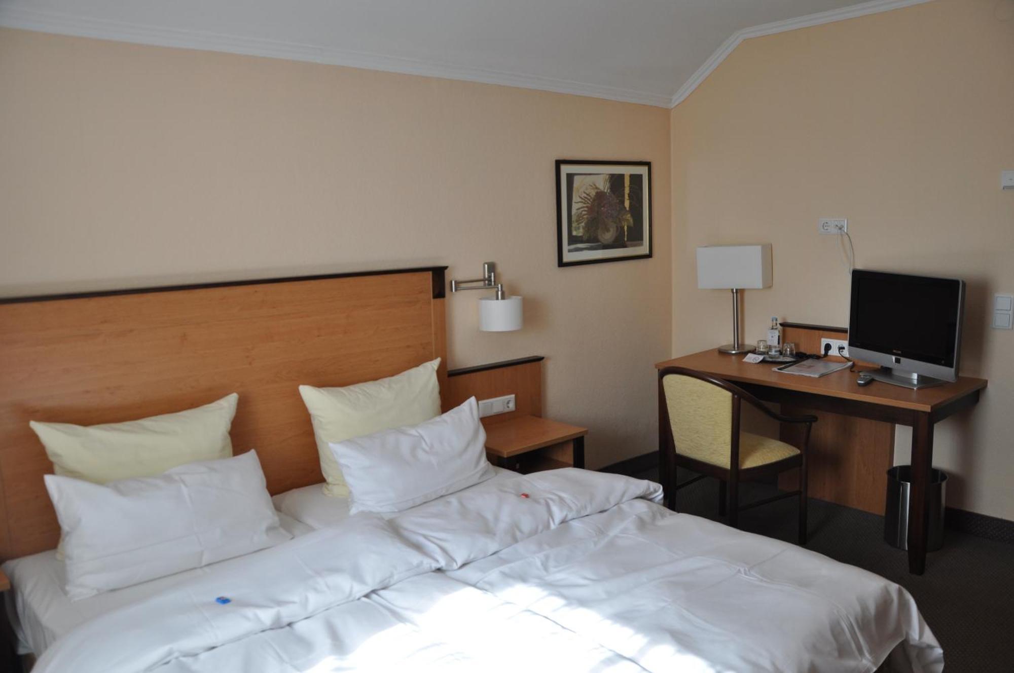 Hotel Gasthof Vogelsang Zellingen Dış mekan fotoğraf